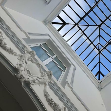 Le Carre Des Arts Hotel Le Cateau-Cambresis Bagian luar foto