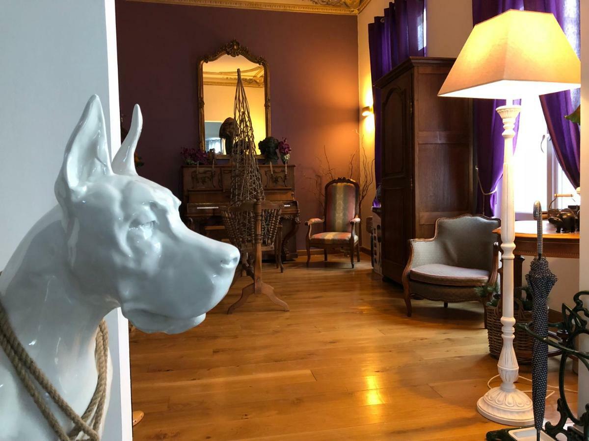 Le Carre Des Arts Hotel Le Cateau-Cambresis Bagian luar foto
